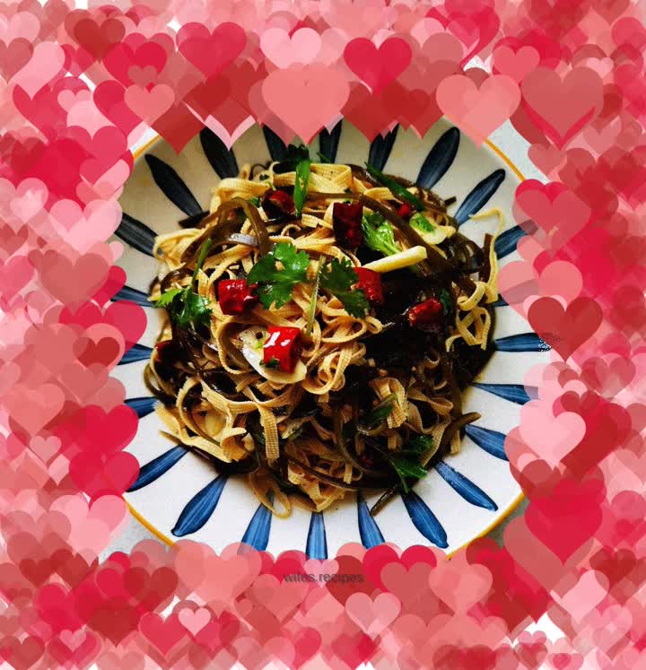 Bean skin mixed with shredded kelp