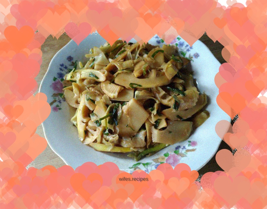 Braised bamboo shoots with scallions and oyster sauce