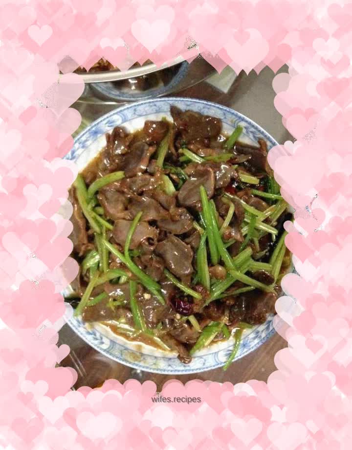 Celery and chicken gizzards