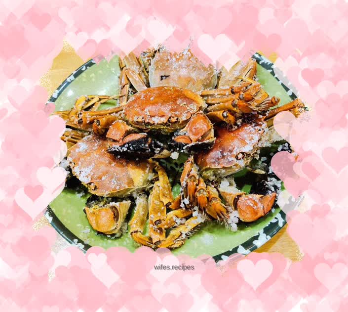 Salt baked hairy crab