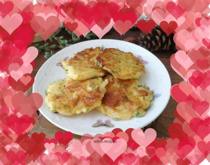 Shrimp skin, egg and radish pancake