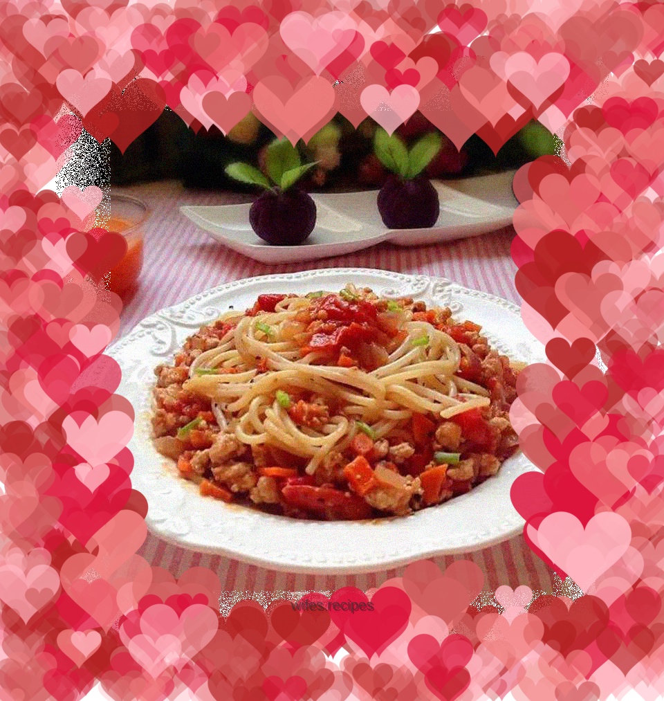Pasta with tomato meat sauce