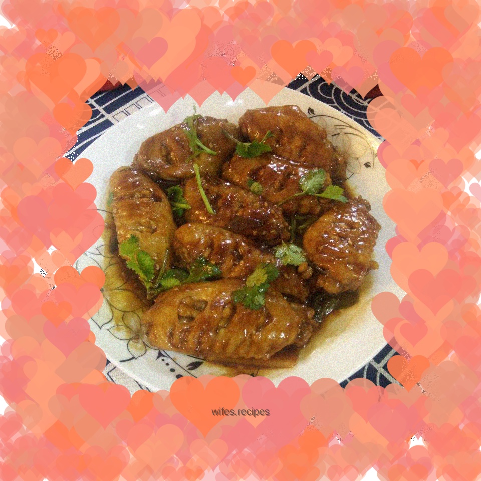 Braised chicken wings