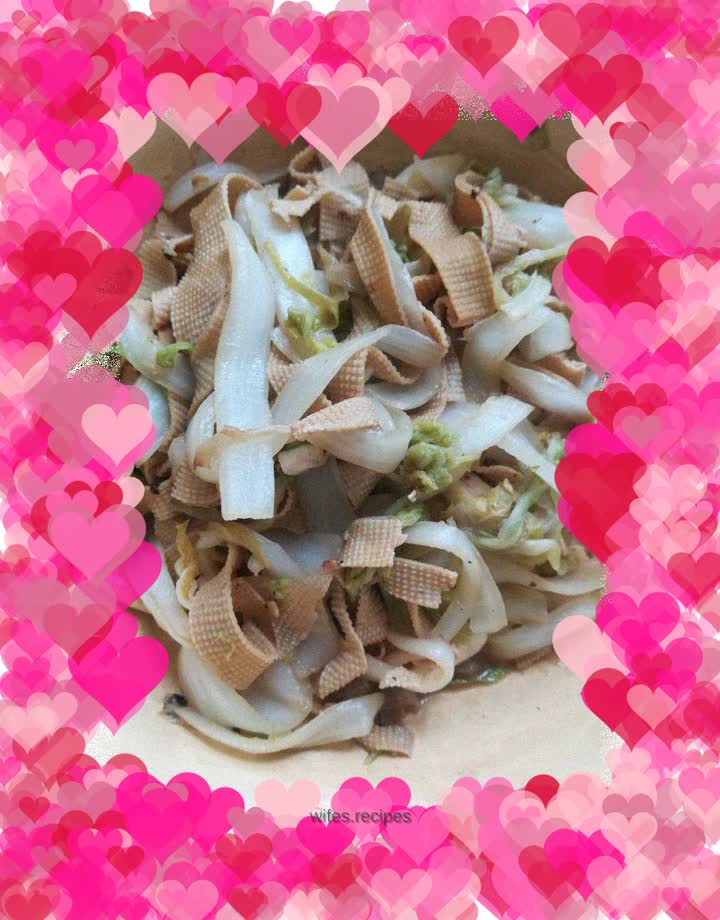 Stir-fried tofu skin with baby cabbage