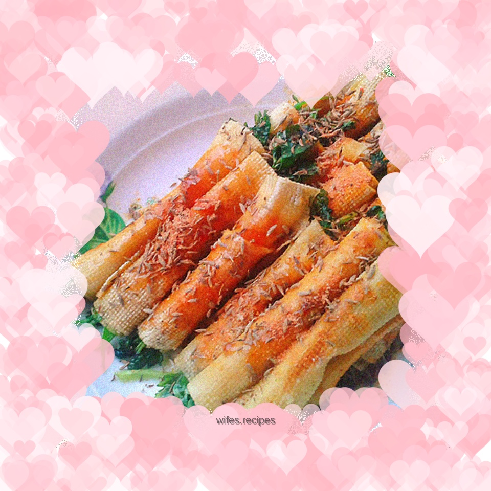 One of the Northeastern snacks - coriander dried tofu rolls