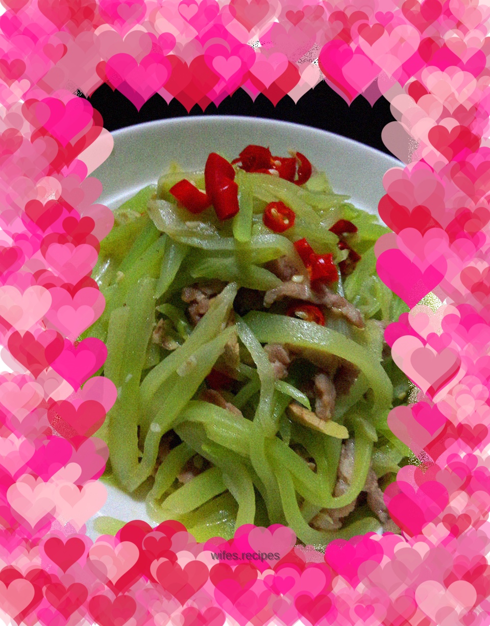 Homemade green bamboo shoots and shredded pork