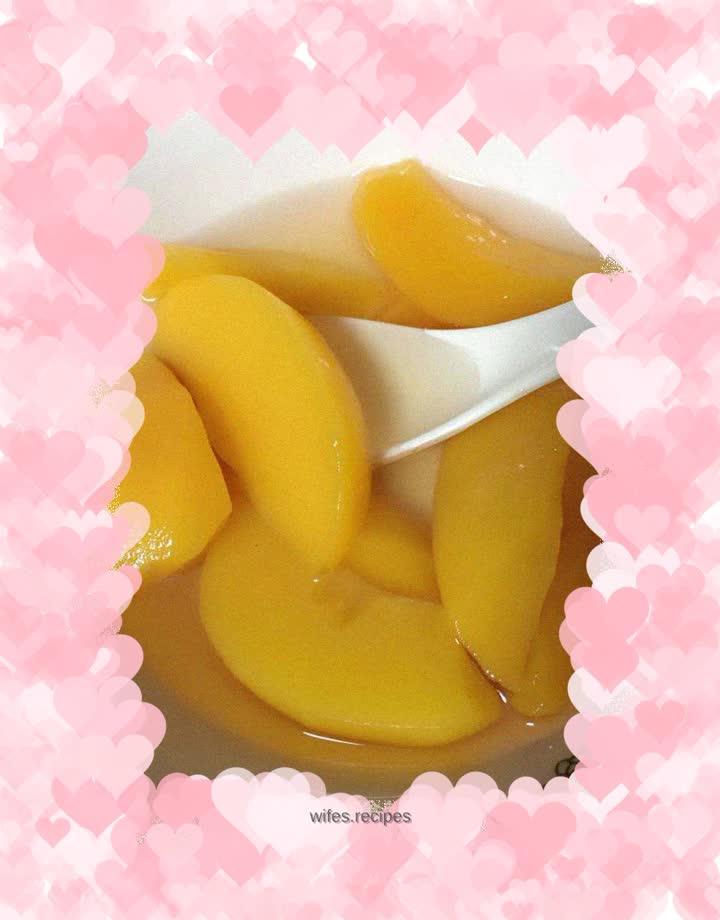 Canned yellow peach