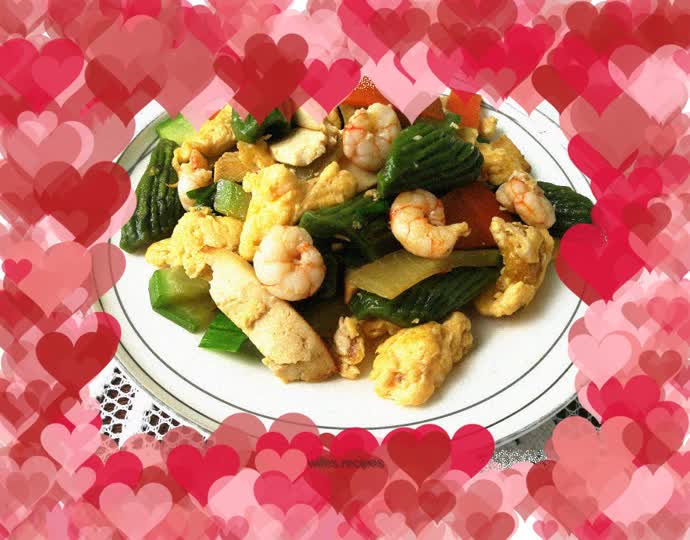 Stir-fried cat ears with shrimps and vegetables