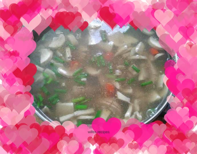 Spicy kidney mushroom soup