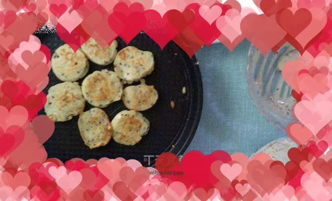 Breakfast for baby - fragrant milk, egg and bean dregs cookies