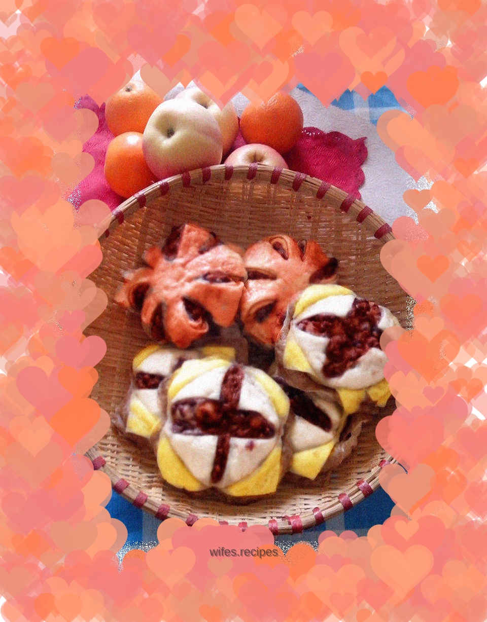 Hibiscus bean buns--when they bloom in spring