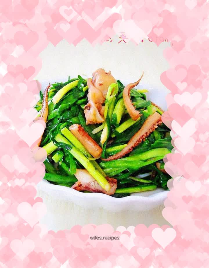 Fried squid with chives