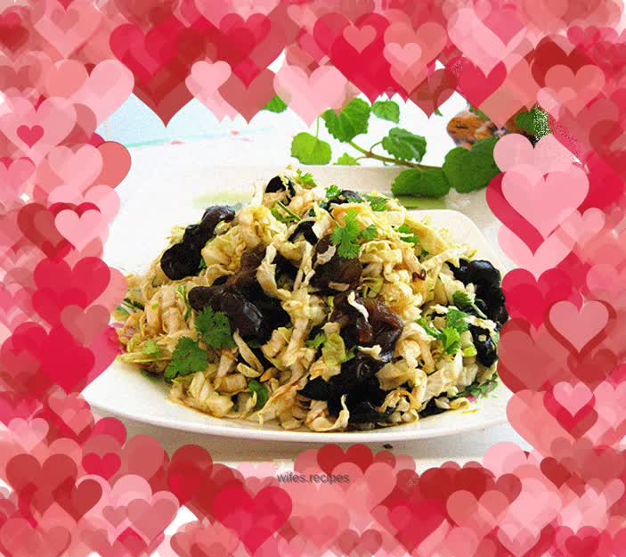 Post-holiday side dishes to cleanse intestines----fungus mixed with cabbage