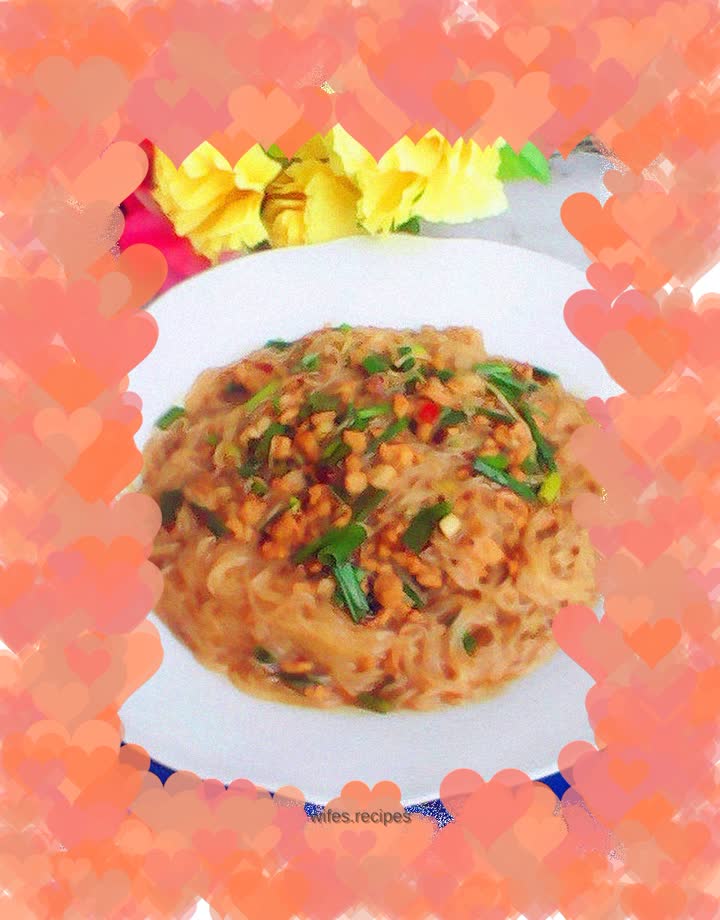 Ants climbing the tree