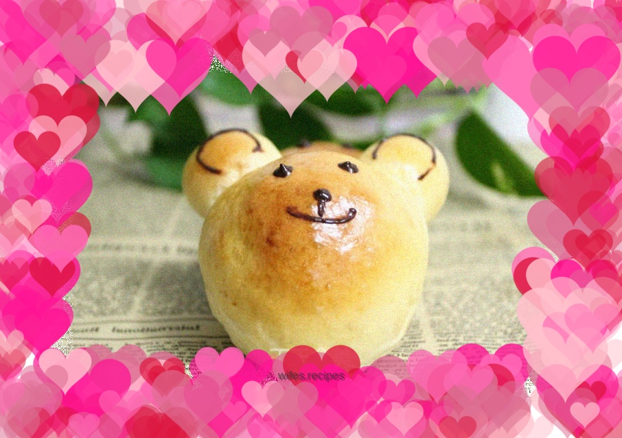 Little bear bean paste buns that are loved by children