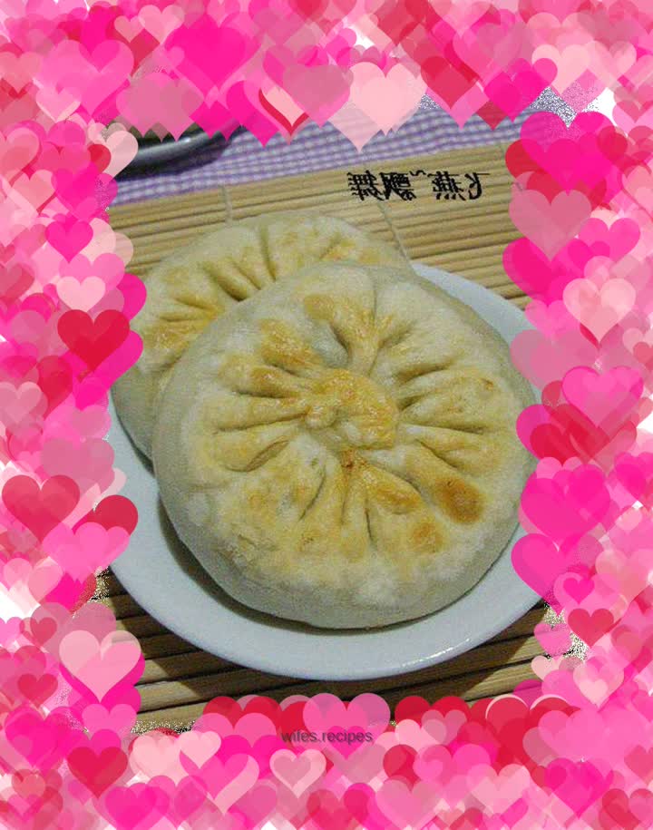 The vegetarian stuffing is also delicious----------[Cooked cabbage vermicelli pie]