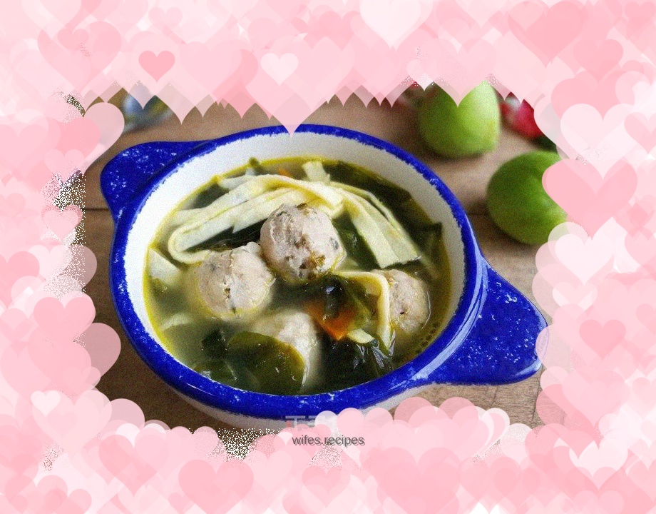 Cooked and dried wakame