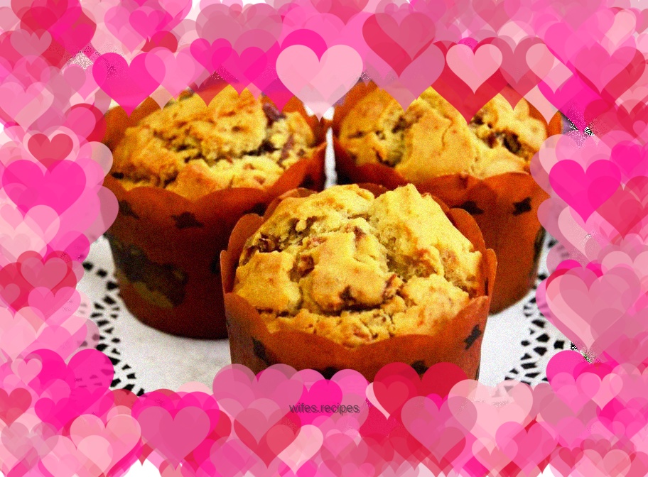 Yam and red date muffins