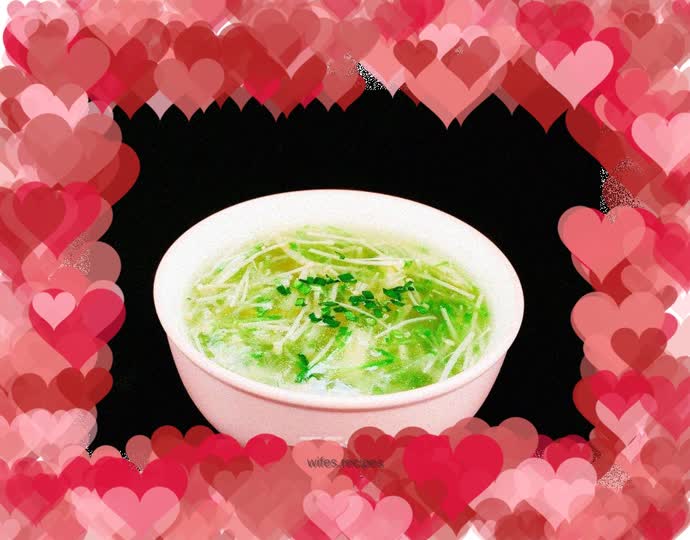 Enoki mushroom and radish soup