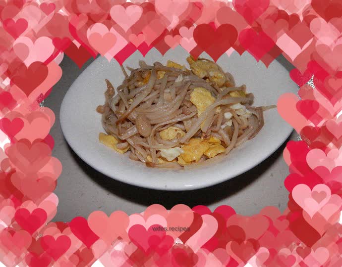 Fried Enoki Mushrooms with Eggs