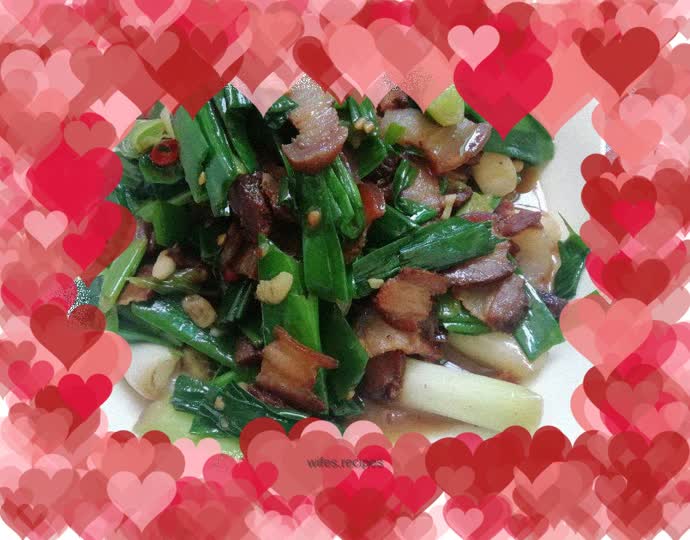 Stir-fried bacon and garlic sprouts