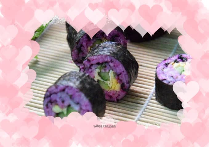 Red and pink seaweed rolls
