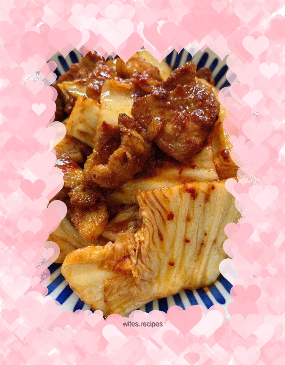 Stir-fried pork belly with kimchi