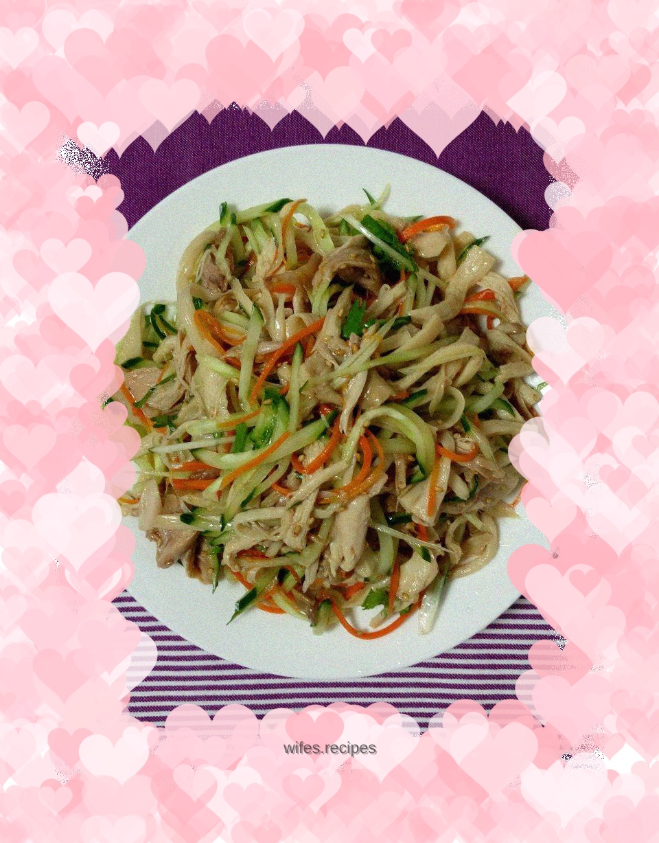 King oyster mushrooms mixed with shredded chicken