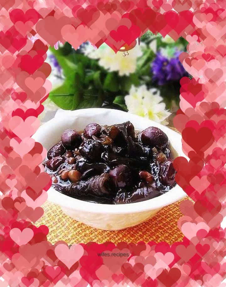 Black bean stewed with black fungus