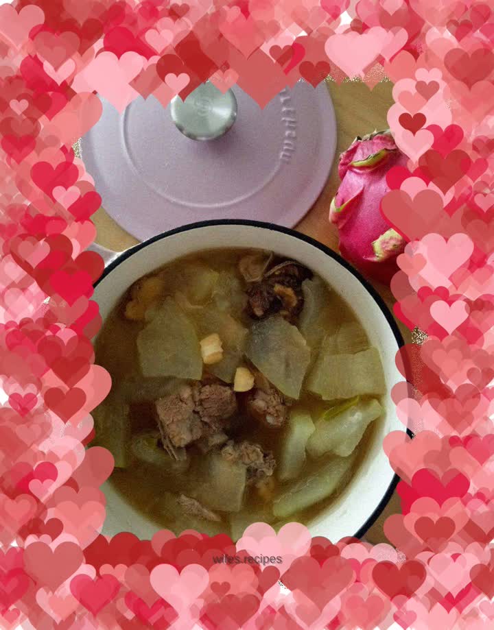 Scallops, winter melon and pork ribs soup