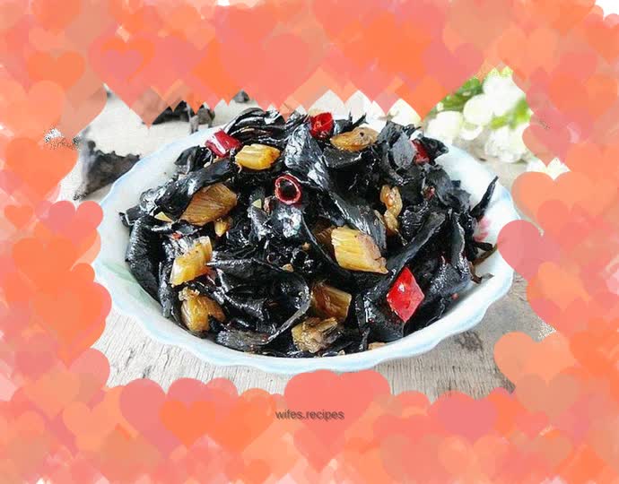 Stir-fried black trumpet mushrooms with sour pickles