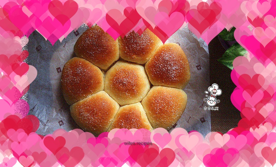 Red bean paste bread - blooming like flowers
