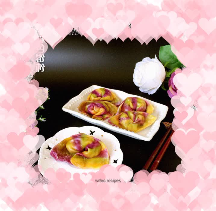 Steamed colorful wontons