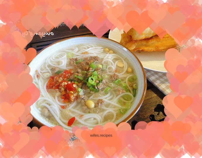 Hunan specialty - bone soup noodles