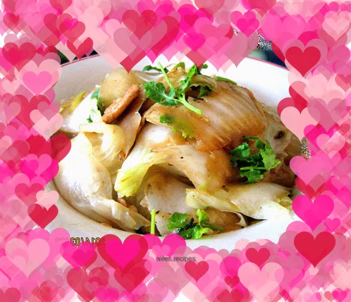Stir-fried cabbage with sliced meat