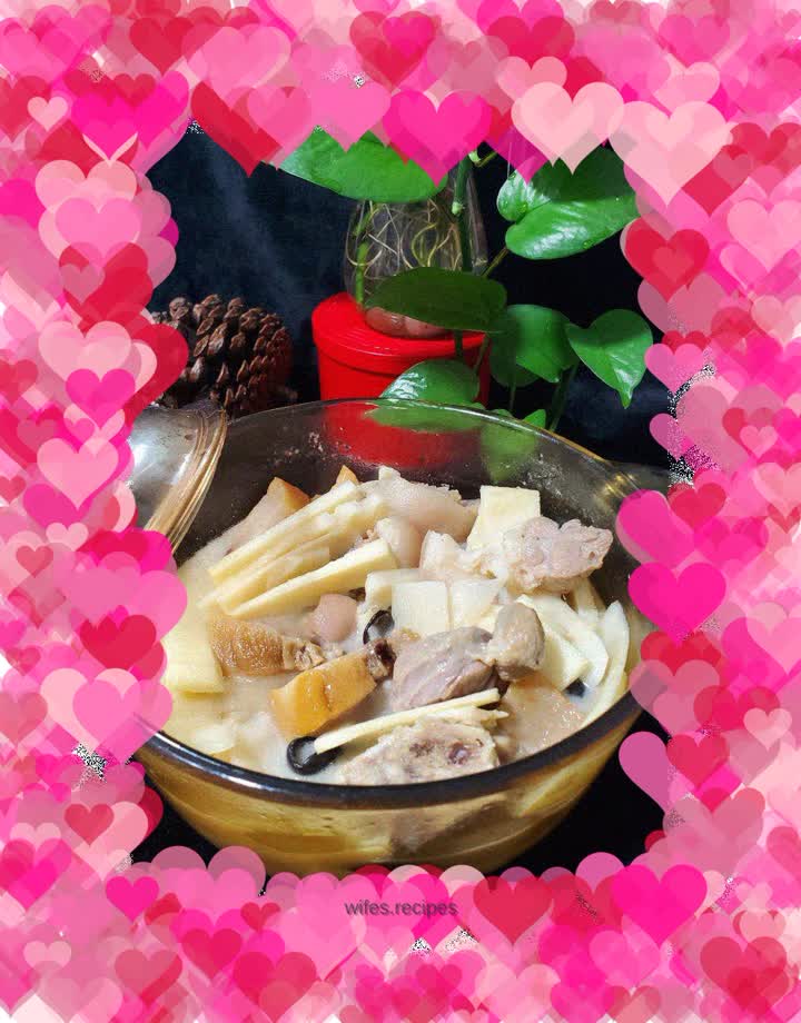 Pork trotters and braised bamboo shoots