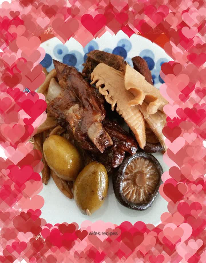 Casserole with Soy Sauce Pork Ribs