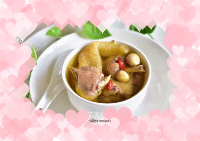 Lotus seed and bamboo fungus native chicken soup