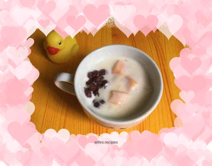 Simple version of fruit yogurt