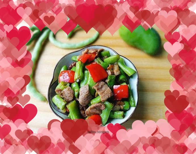 Stir-fried green beans with sliced meat