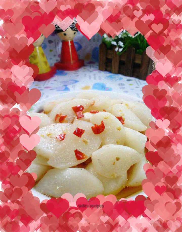 Chopped pepper and radish