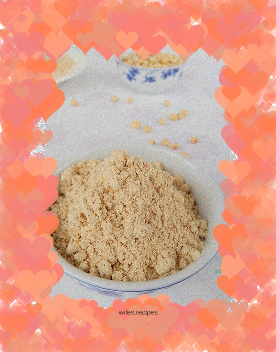 Homemade soybean flour