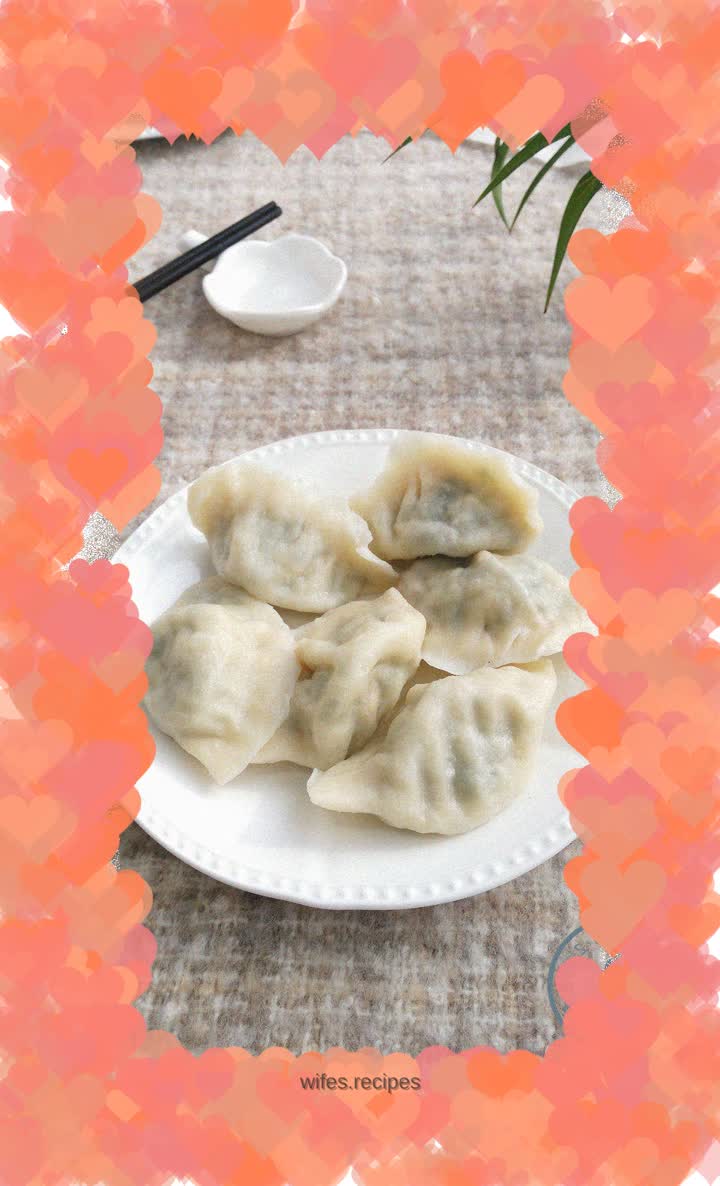 Shepherd's purse, cabbage and pork dumplings