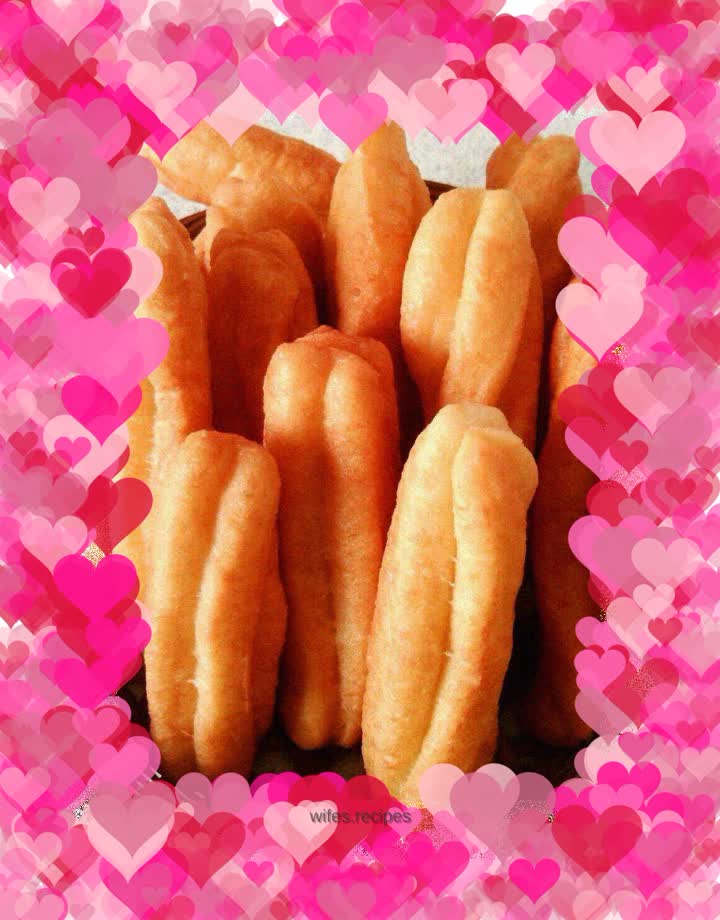 Crispy fried dough sticks