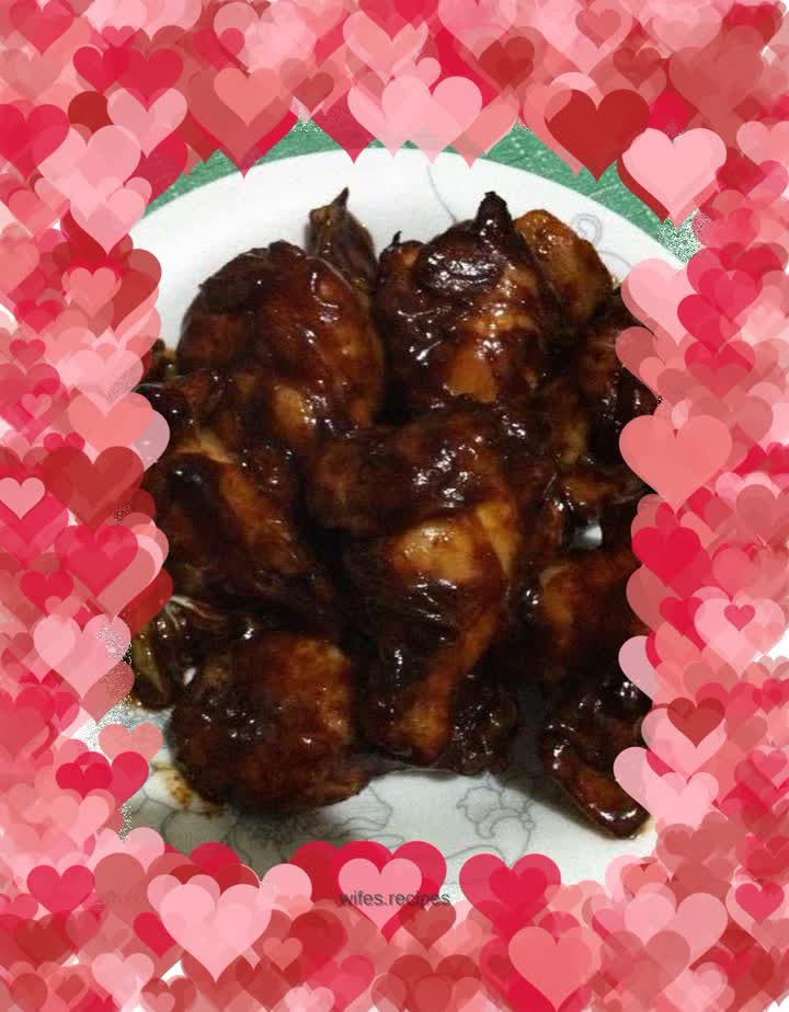 Grilled chicken wings with seafood sauce