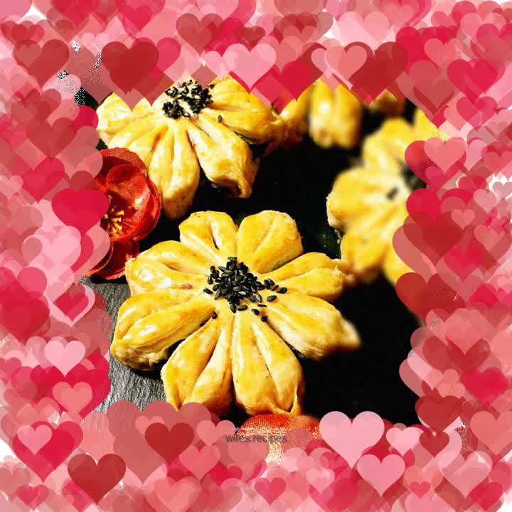 Crispy bean paste cake