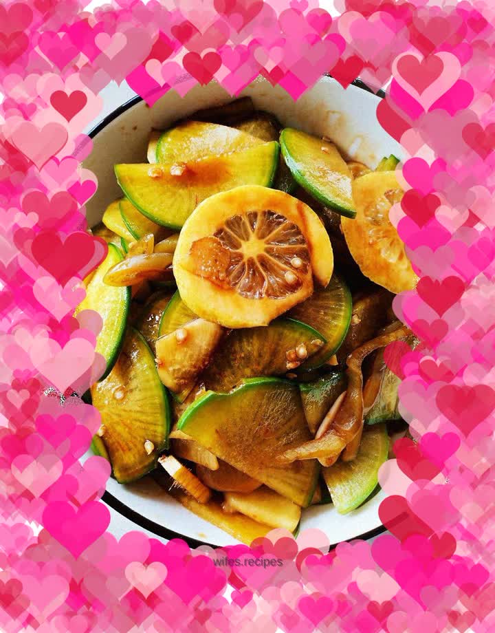 Pickled radish slices