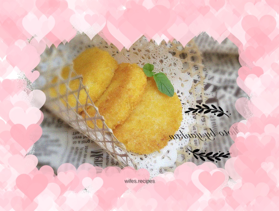 Pan-fried glutinous rice cake with bread crumbs