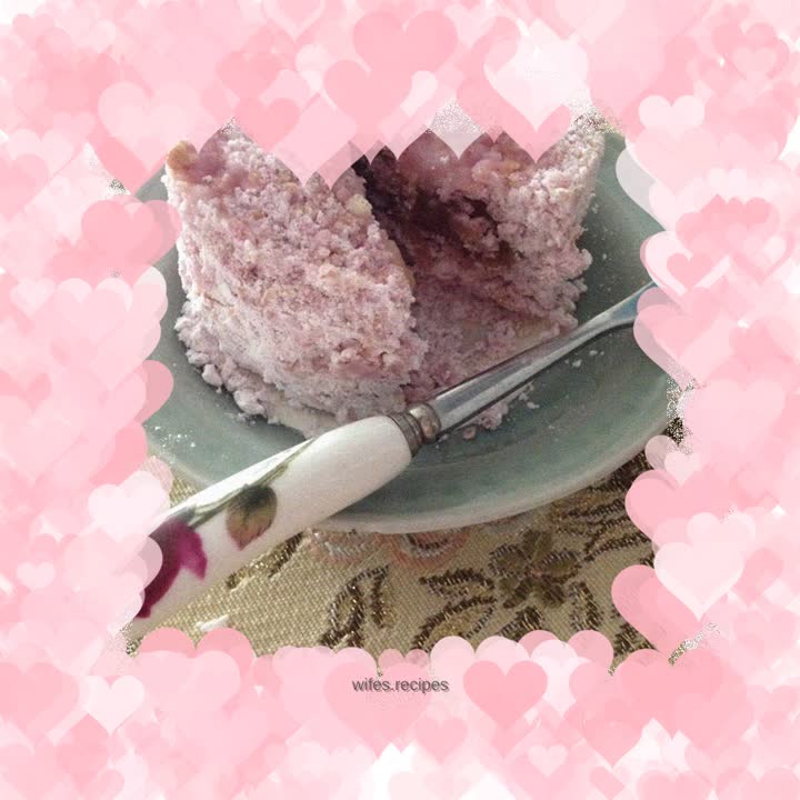 Pancake with purple taro and egg yolk filling