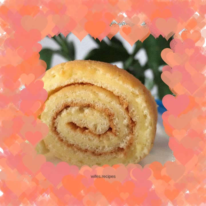 Raisin chiffon cake roll